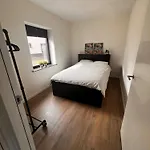 Luxe Recreatiebungalows Midden In Bosrijke Omgeving Noord-brabant Tatil Evi