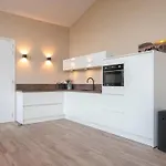 Luxe Recreatiebungalows Midden In Bosrijke Omgeving Noord-brabant Tatil Evi Waalre