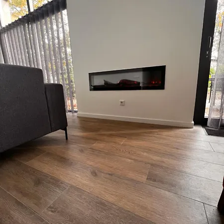Luxe Recreatiewoning Midden In Bosrijke Omgeving Waalre