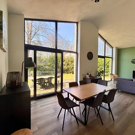 Luxe Recreatiebungalows Midden In Bosrijke Omgeving Noord-brabant Дом отдыха