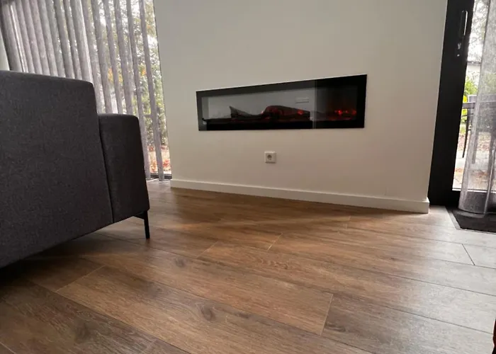 Luxe Recreatiewoningen Midden In Bosrijke Omgeving Waalre