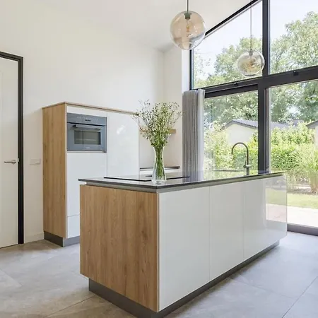 Luxe Recreatiebungalows Midden In Bosrijke Omgeving Noord-brabant Waalre